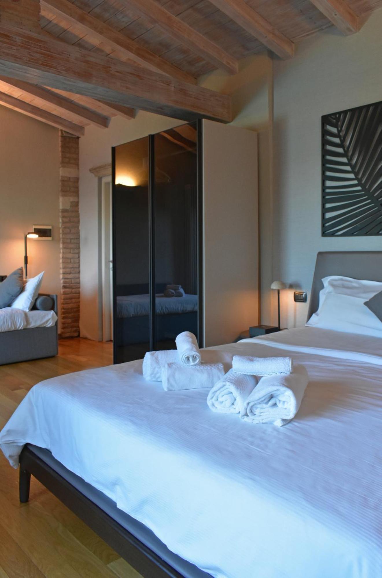 Villa Pioppi Hotel Sirmione Esterno foto