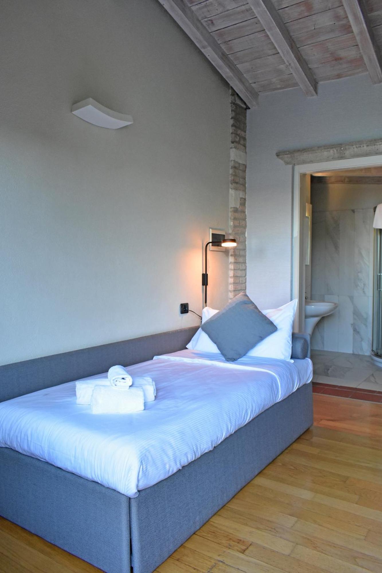 Villa Pioppi Hotel Sirmione Esterno foto