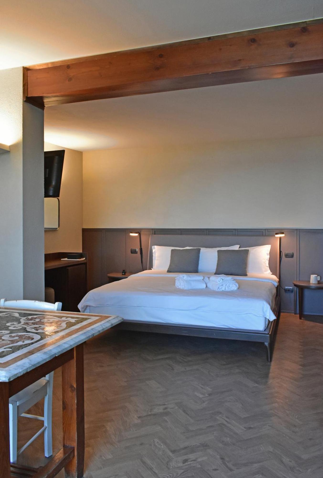 Villa Pioppi Hotel Sirmione Esterno foto