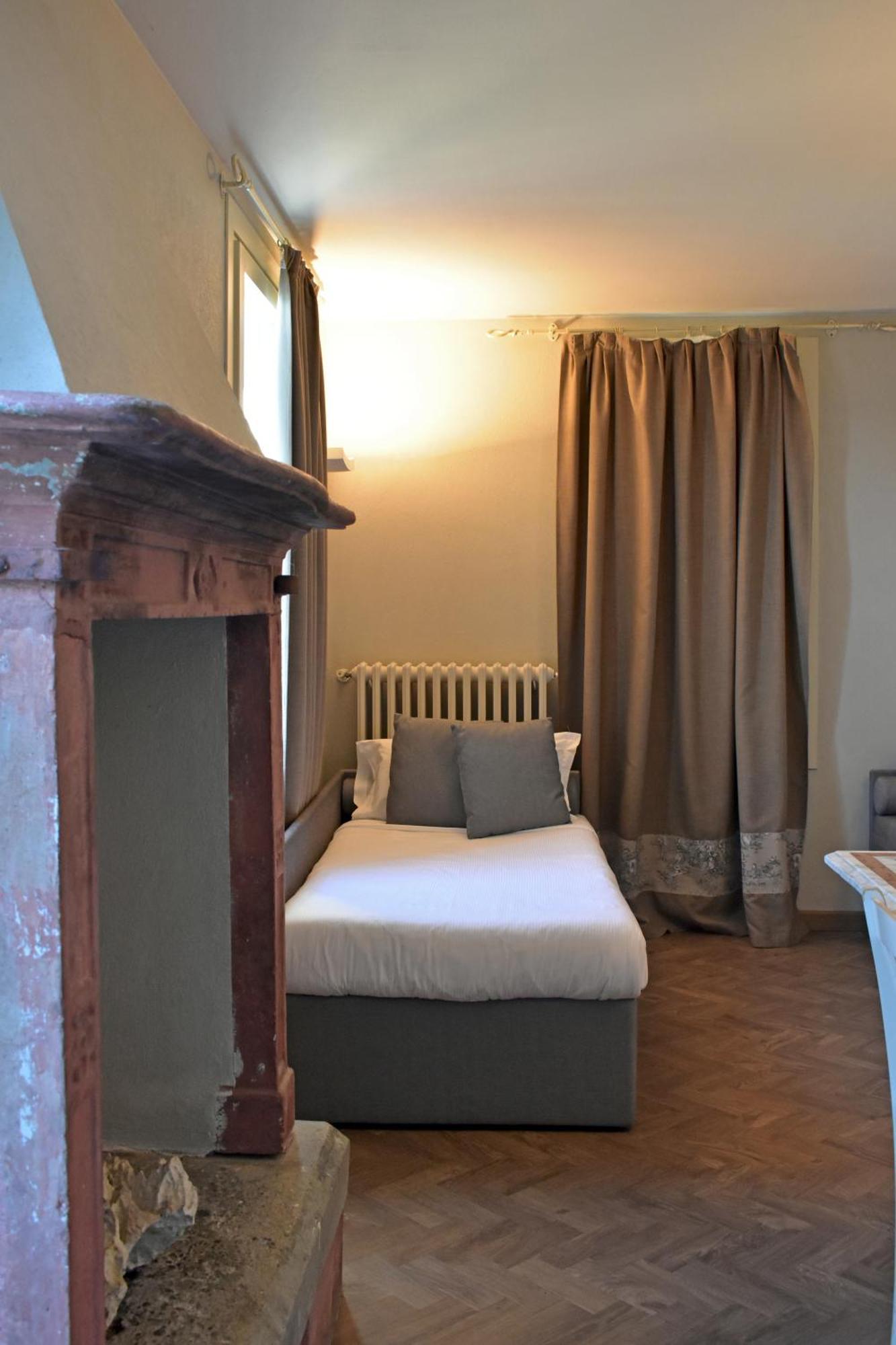 Villa Pioppi Hotel Sirmione Esterno foto