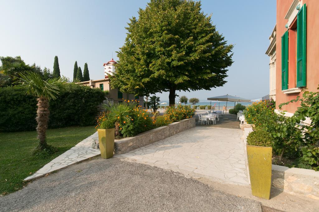 Villa Pioppi Hotel Sirmione Esterno foto