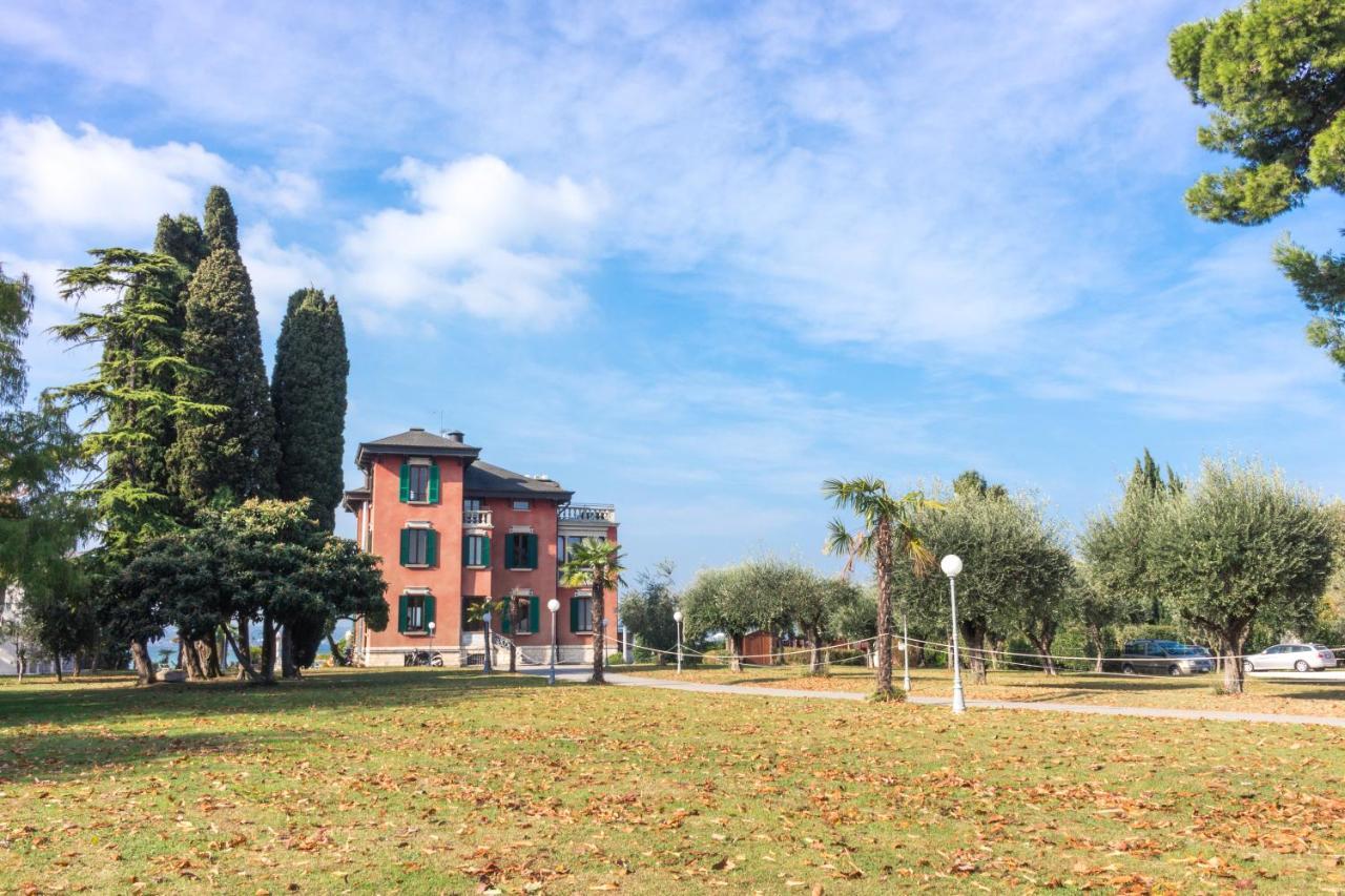 Villa Pioppi Hotel Sirmione Esterno foto